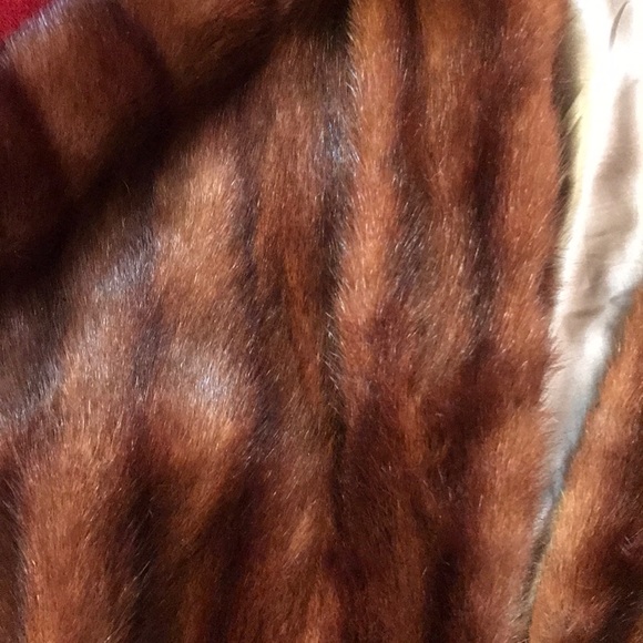 Mink stole silk lining - Picture 2 of 4
